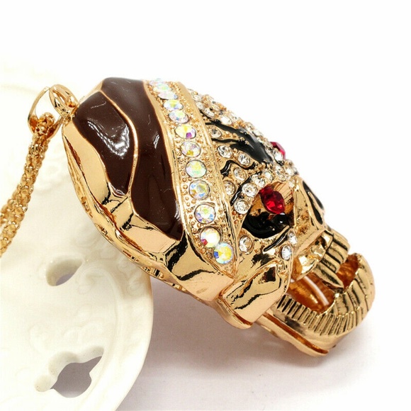 Crystal Skull Necklace Red Eyes with brown beanie - Picture 3 of 3